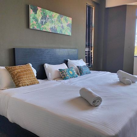 Aa Residen Luxury Condo Homestay 18Mins Walk Tanjung Aru Beach & Golf Course, Not Beach Side Resort Kota Kinabalu Exterior foto