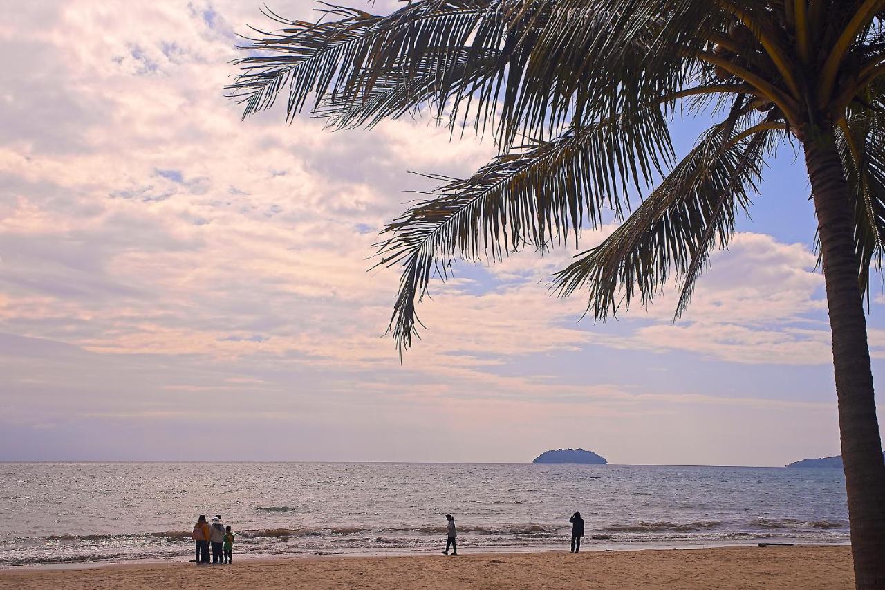 Aa Residen Luxury Condo Homestay 18Mins Walk Tanjung Aru Beach & Golf Course, Not Beach Side Resort Kota Kinabalu Exterior foto